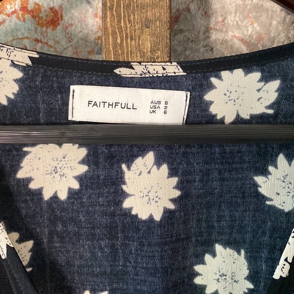 Faithfull the Brand Oslo wrap dress size 2 - Picture 2 of 4